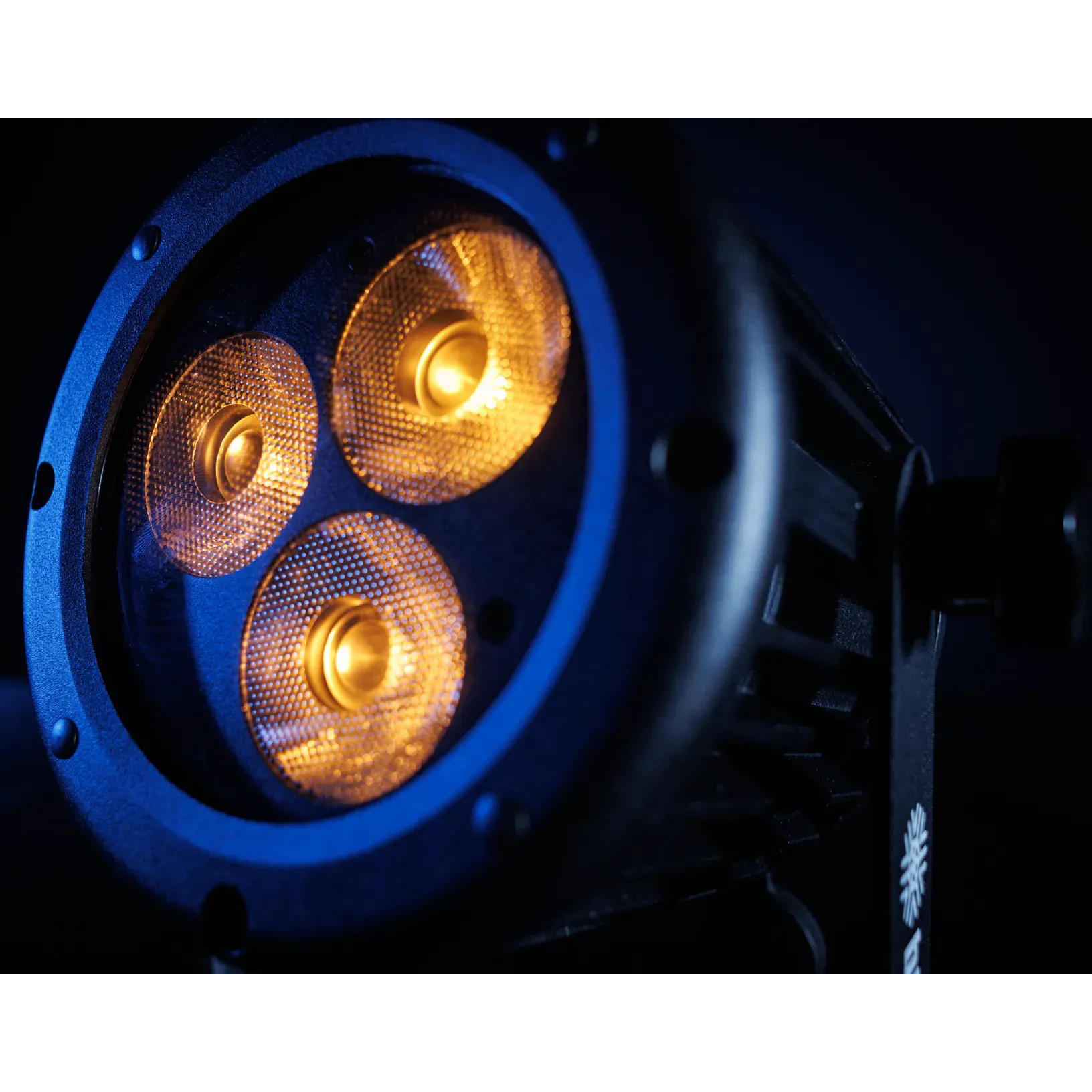 Blizzard Lighting Outpost RGBALC Wash